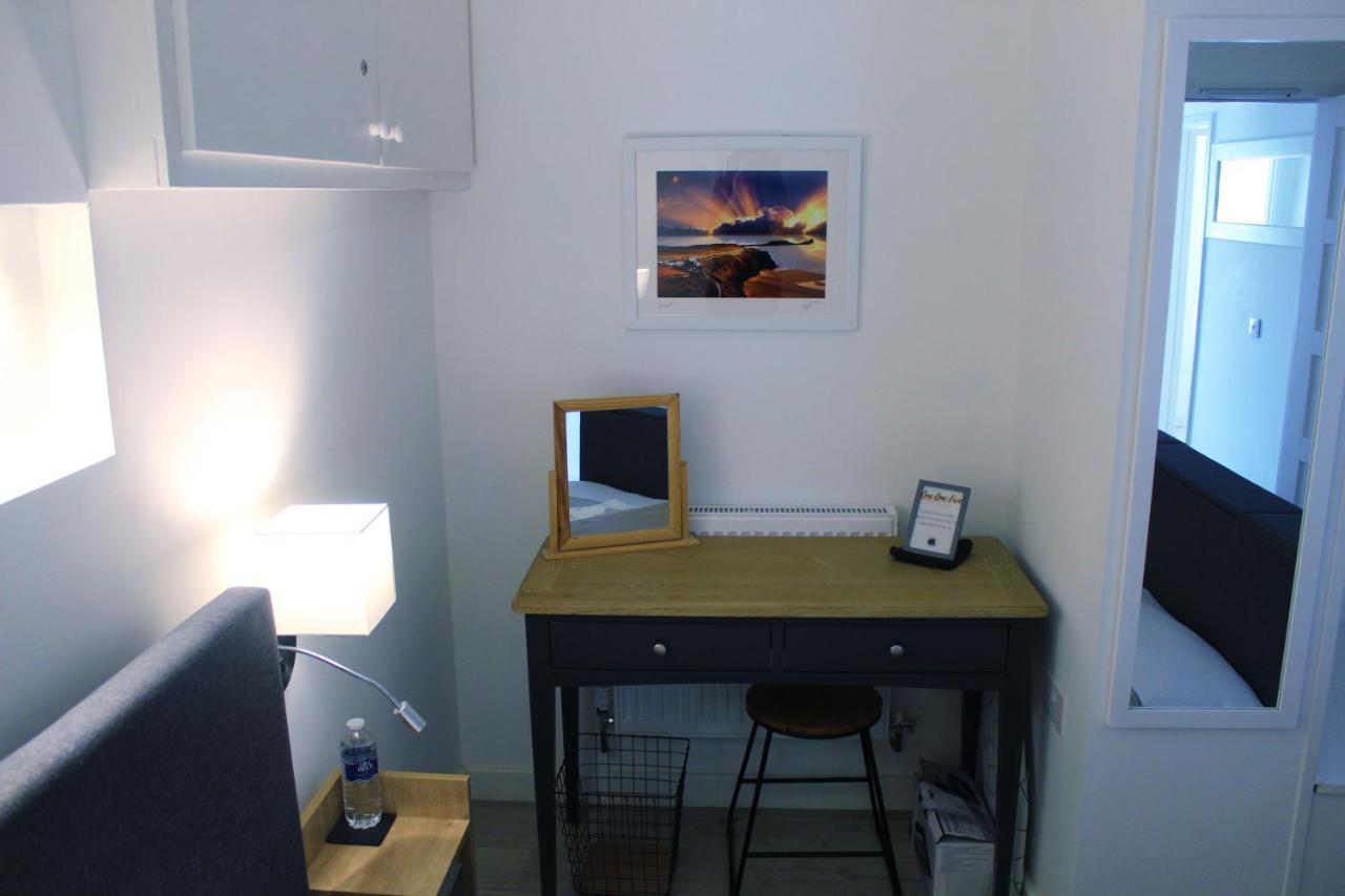 One One Five Apartment 스완지 외부 사진